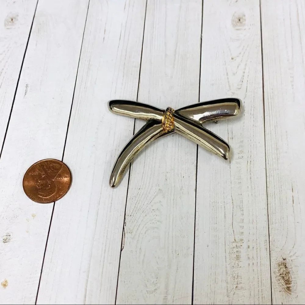 VTG Paquette Cross Brooch - Picture 1 of 2